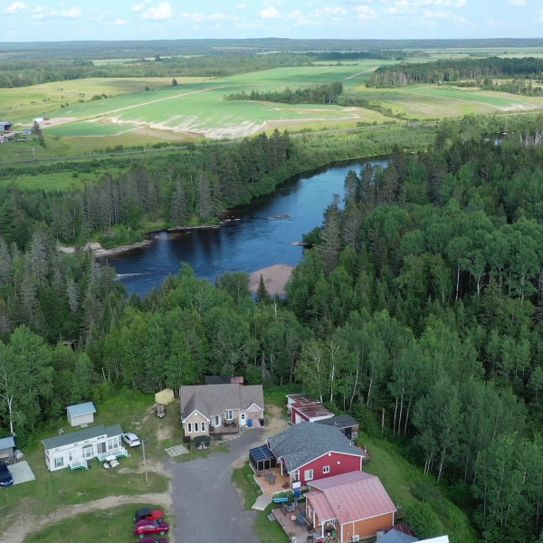 Secteur : Lac St-Jean | 300 route 169, Ste-Jeanne-d'Arc, G0W 1E0